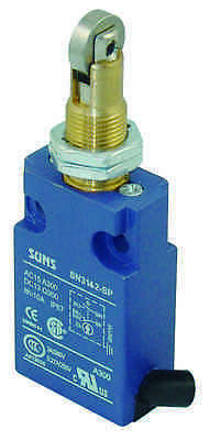 SUNS SN3142-SP-A1 Panel Roller Plunger Compact Limit Switch 1m Cable - Industrial Direct